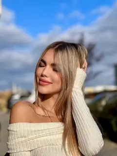 Sophia escort in London